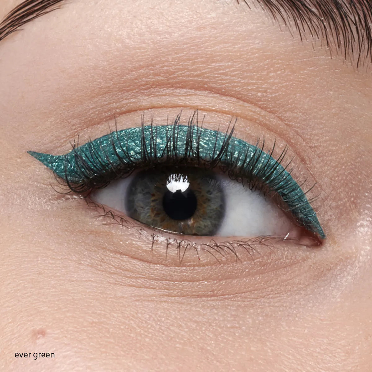 Lápiz Delineador de Ojos en Gel Studio Look 1.2gr