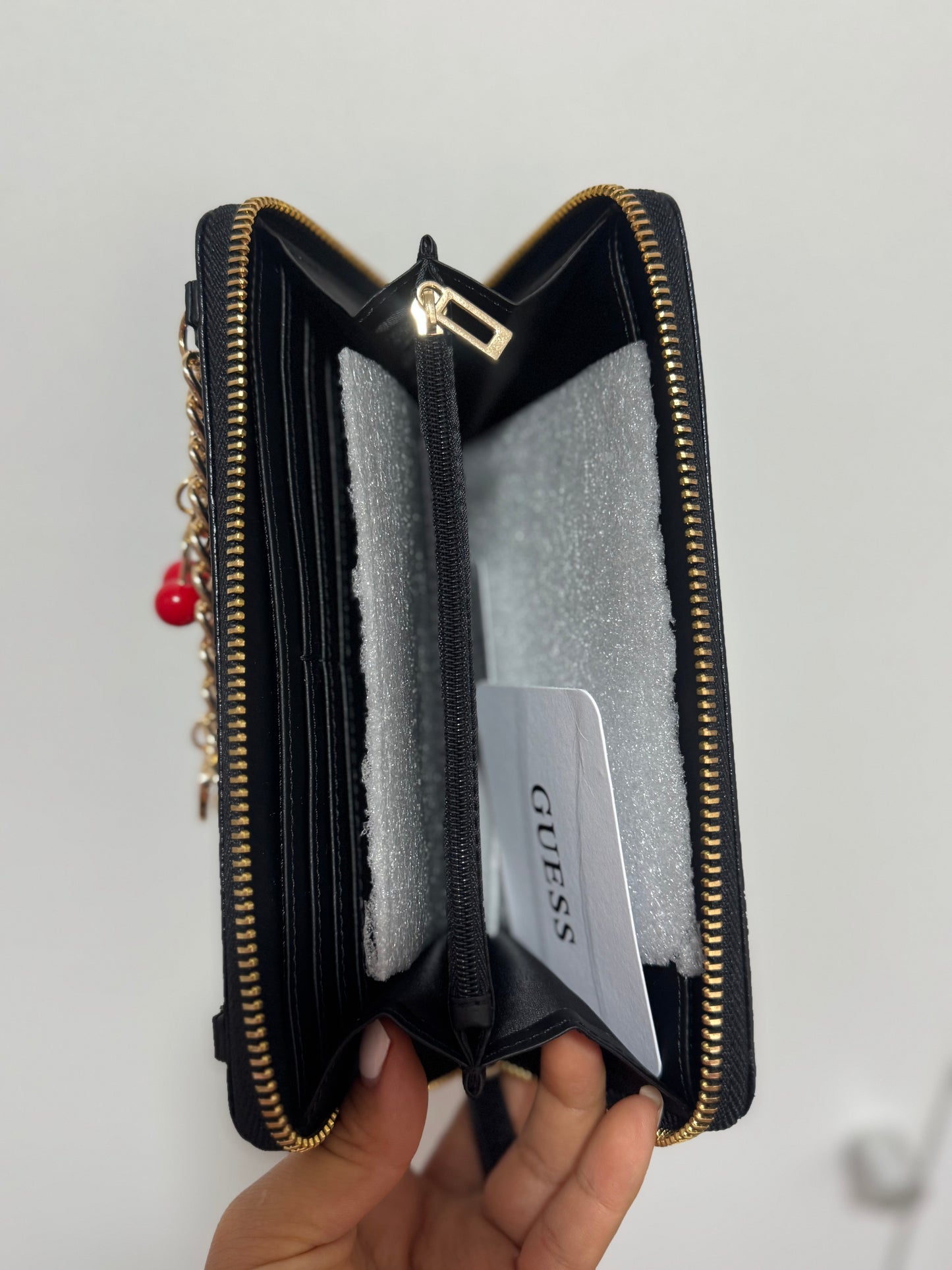 Billetera GUESS Lynne Charm Medium